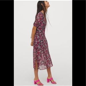 H&M Puff -Sleeved Dress